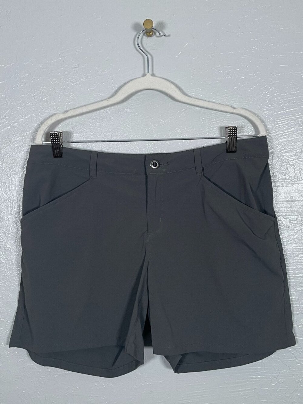 Patagonia Women 12 Gray Quandary Shorts 5" Inseam Pockets Crunchy Granola Gorp